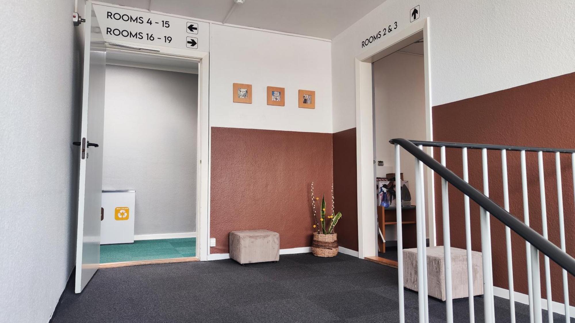 Banegaardshotellet Vojens Bagian luar foto